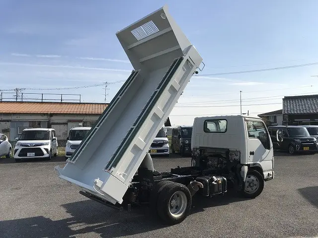 いすゞ エルフ TKG-NJR85AD(2WD)の写真6