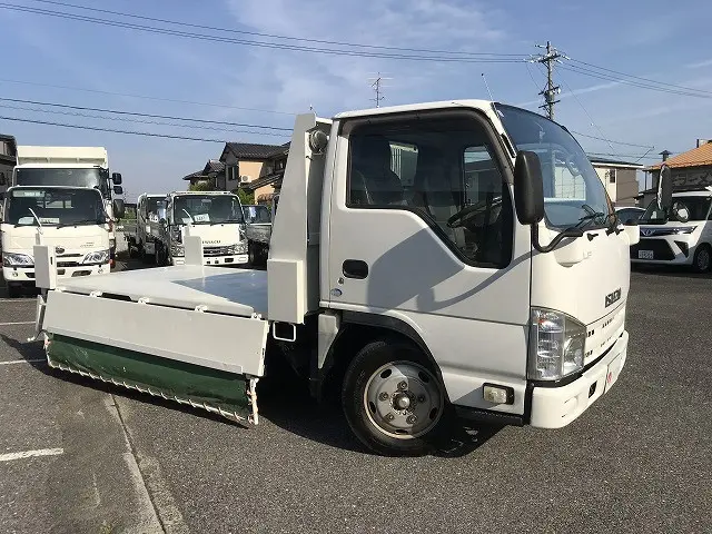 いすゞ エルフ TKG-NJR85AD(2WD)の写真18