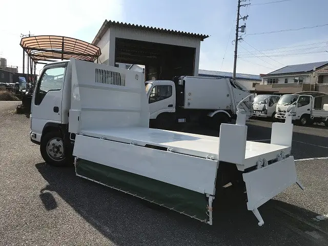 いすゞ エルフ TKG-NJR85AD(2WD)の写真19