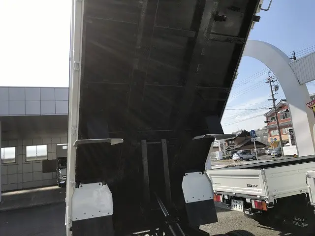 いすゞ エルフ TKG-NJR85AD(2WD)の写真35