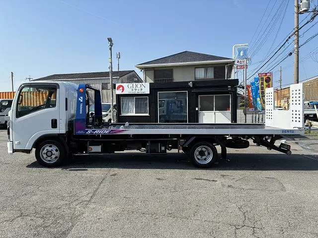 いすゞ エルフ 2RG-NPR88AM(2WD)の写真4