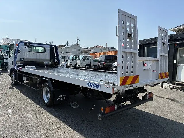 いすゞ エルフ 2RG-NPR88AM(2WD)の写真6