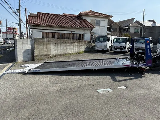 いすゞ エルフ 2RG-NPR88AM(2WD)の写真10