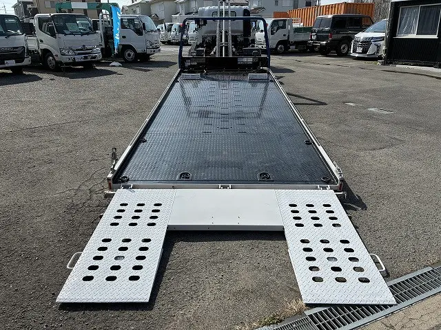 いすゞ エルフ 2RG-NPR88AM(2WD)の写真11