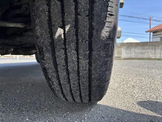 いすゞ エルフ 2RG-NPR88AM(2WD)の写真23