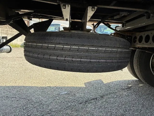 いすゞ エルフ 2RG-NPR88AM(2WD)の写真28