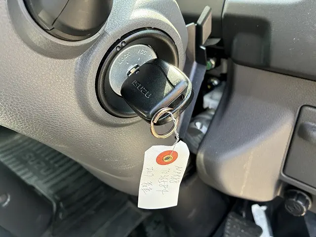 いすゞ エルフ 2RG-NPR88AM(2WD)の写真33