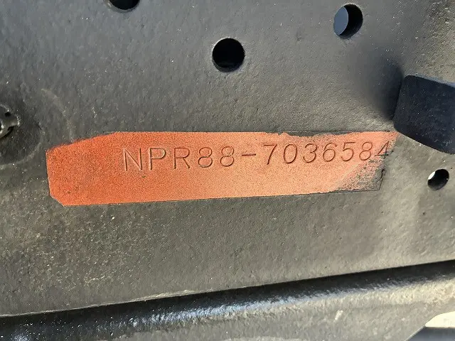 いすゞ エルフ 2RG-NPR88AM(2WD)の写真45