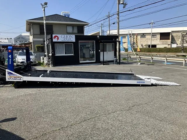 いすゞ エルフ TRG-NPR85AN(2WD)の写真9