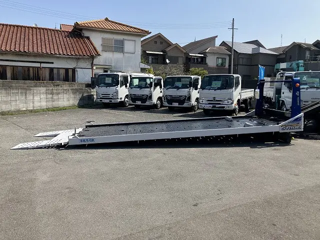 いすゞ エルフ TRG-NPR85AN(2WD)の写真10