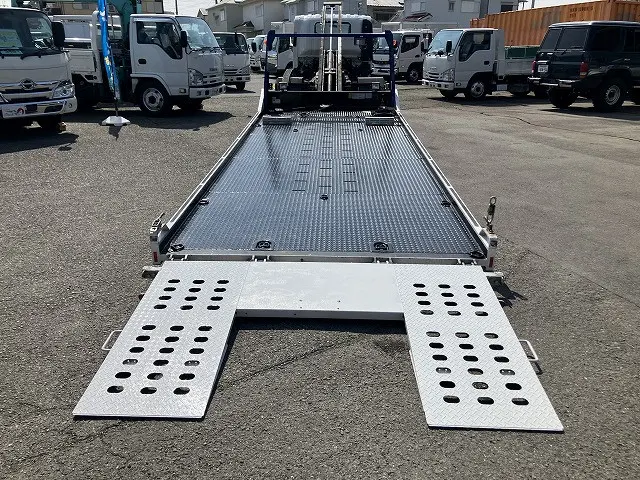 いすゞ エルフ TRG-NPR85AN(2WD)の写真12