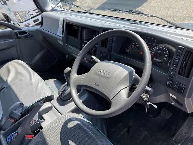 いすゞ エルフ TRG-NPR85AN(2WD)の写真21