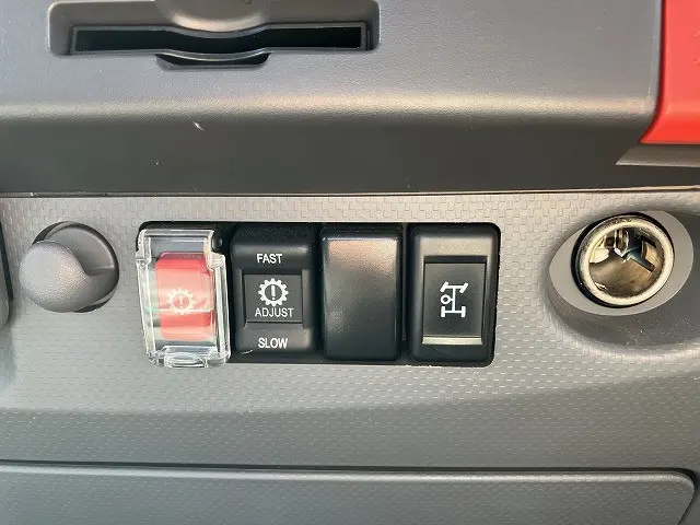 いすゞ エルフ TRG-NPR85AN(2WD)の写真27