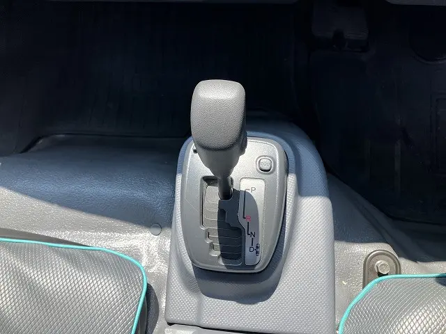 いすゞ エルフ TRG-NPR85AN(2WD)の写真28