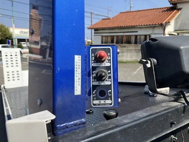 いすゞ エルフ TRG-NPR85AN(2WD)の写真40