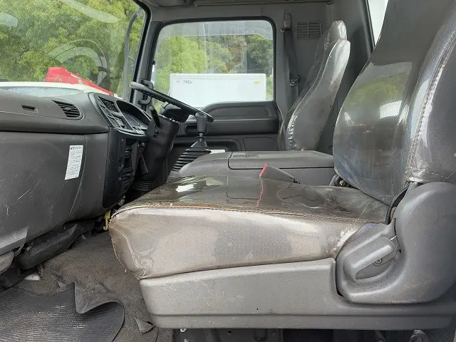いすゞ フォワード ADG-FRR90L3S(2WD)の写真33