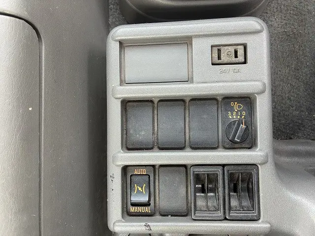いすゞ フォワード ADG-FRR90L3S(2WD)の写真38
