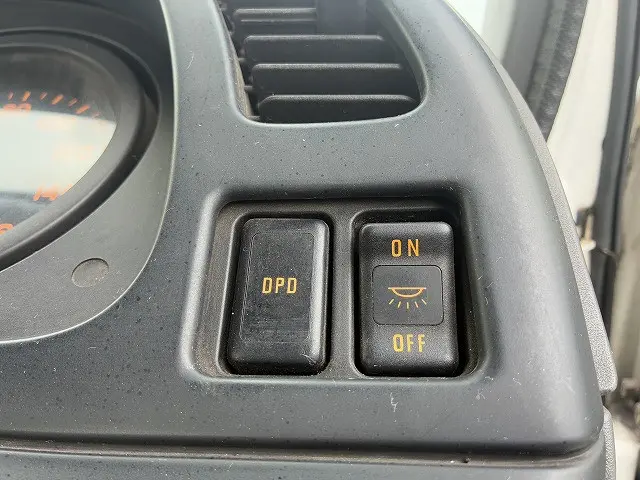 いすゞ フォワード ADG-FRR90L3S(2WD)の写真42