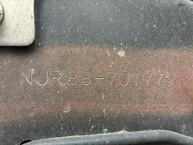 いすゞ エルフ 2TG-NJR88AF(2WD)の写真21