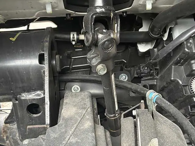 いすゞ エルフ 2TG-NJR88AF(2WD)の写真22