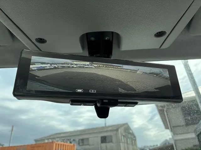 いすゞ エルフ 2TG-NJR88AF(2WD)の写真42