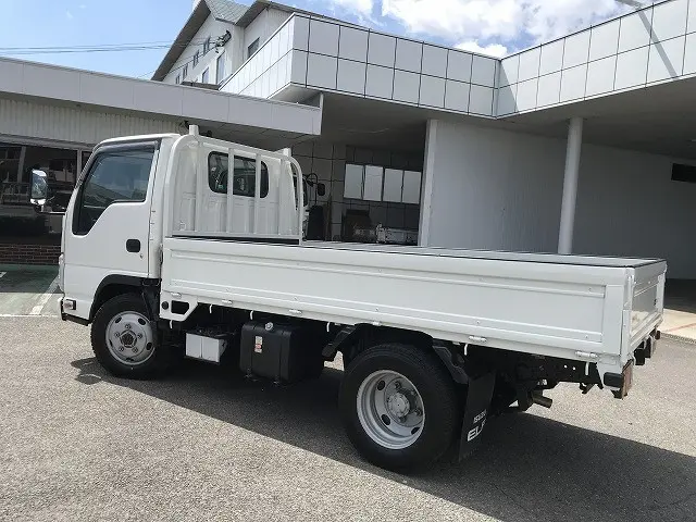 いすゞ エルフ 2RG-NJS88A(4WD)の写真4