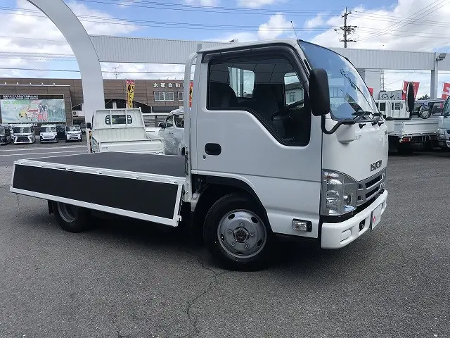 いすゞ エルフ 2RG-NJS88A(4WD)の写真10