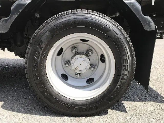 いすゞ エルフ 2RG-NJS88A(4WD)の写真43