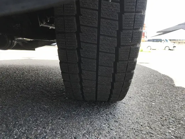 いすゞ エルフ 2RG-NJS88A(4WD)の写真45