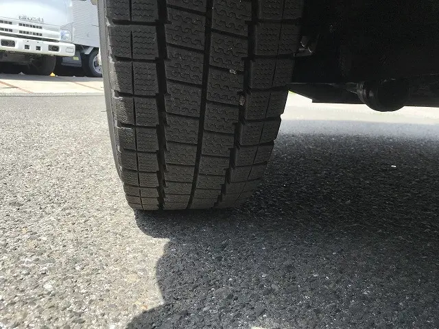 いすゞ エルフ 2RG-NJS88A(4WD)の写真46