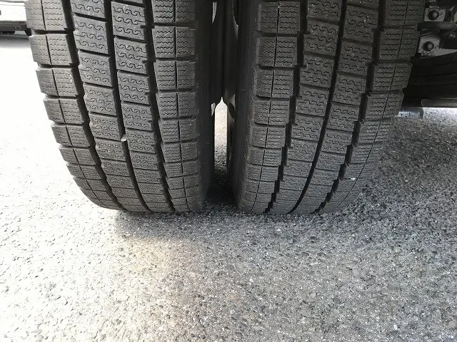 いすゞ エルフ 2RG-NJS88A(4WD)の写真47