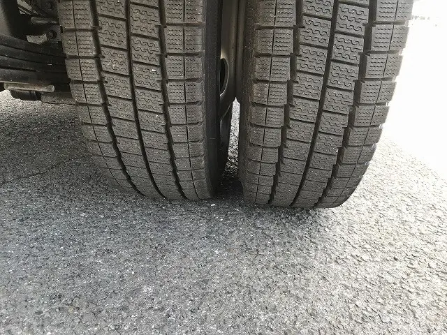 いすゞ エルフ 2RG-NJS88A(4WD)の写真48