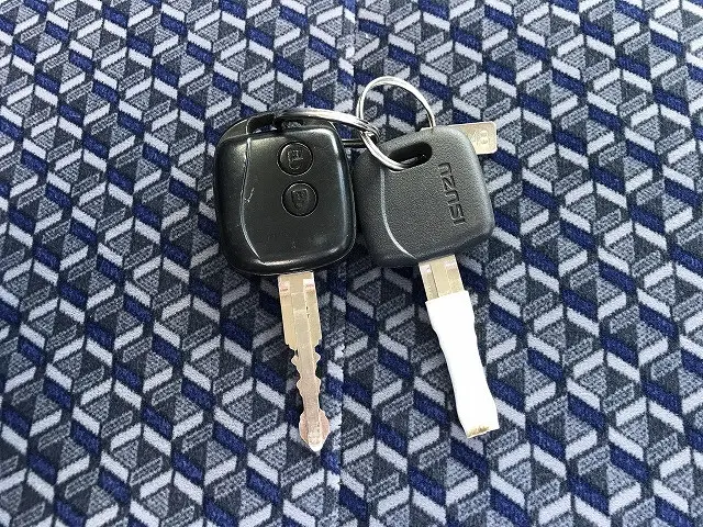 いすゞ エルフ 2RG-NJS88A(4WD)の写真49