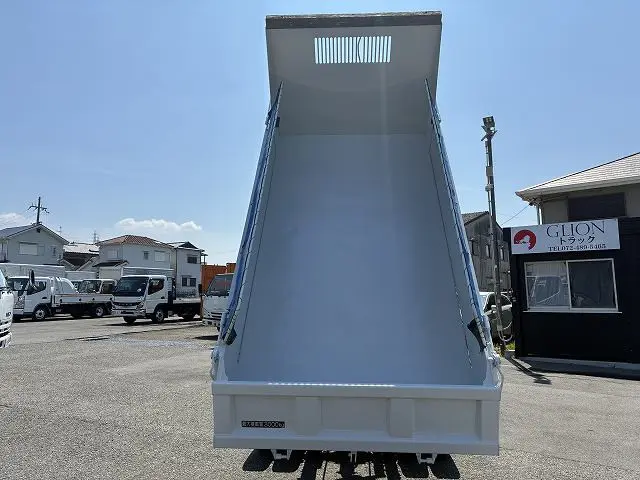 三菱 キャンター TPG-FBA60(2WD)の写真7