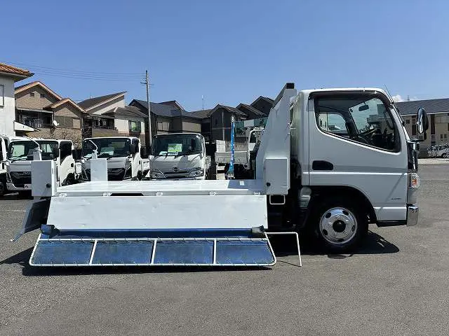 三菱 キャンター TPG-FBA60(2WD)の写真23