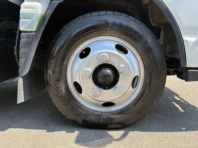 三菱 キャンター TPG-FBA60(2WD)の写真36