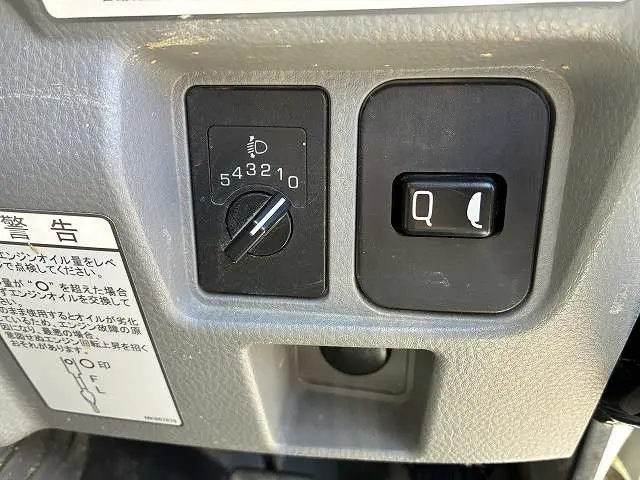 三菱 キャンター TPG-FBA60(2WD)の写真40