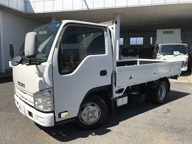 いすゞ エルフ TKG-NJR85A(2WD)の写真1