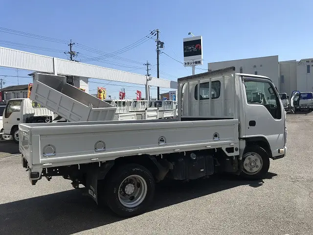 いすゞ エルフ TKG-NJR85A(2WD)の写真6