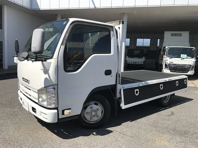 いすゞ エルフ TKG-NJR85A(2WD)の写真9