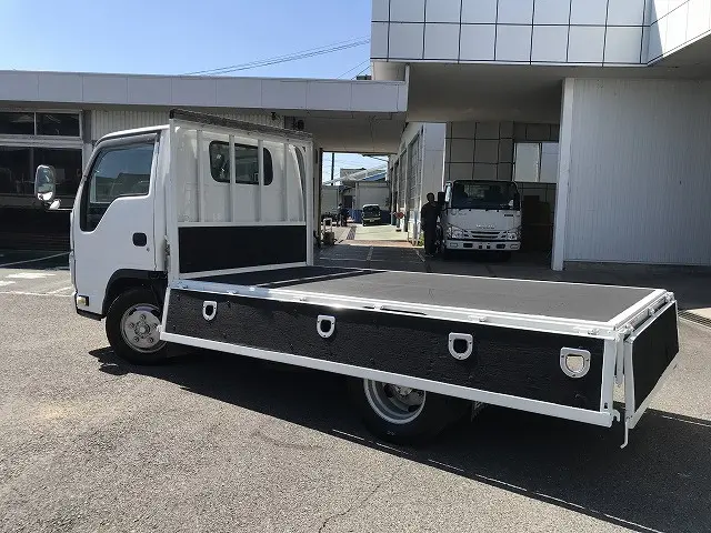 いすゞ エルフ TKG-NJR85A(2WD)の写真11