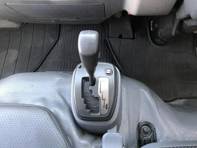 いすゞ エルフ TKG-NJR85A(2WD)の写真26
