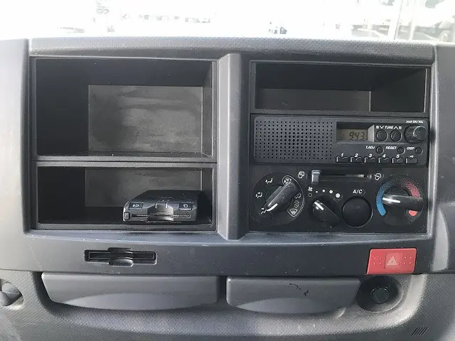 いすゞ エルフ TKG-NJR85A(2WD)の写真27