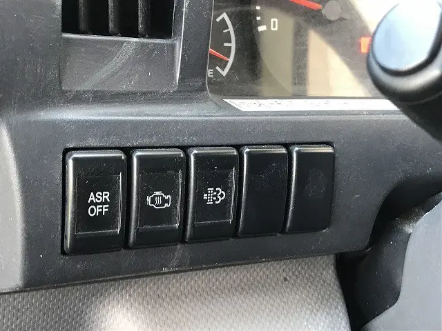 いすゞ エルフ TKG-NJR85A(2WD)の写真29