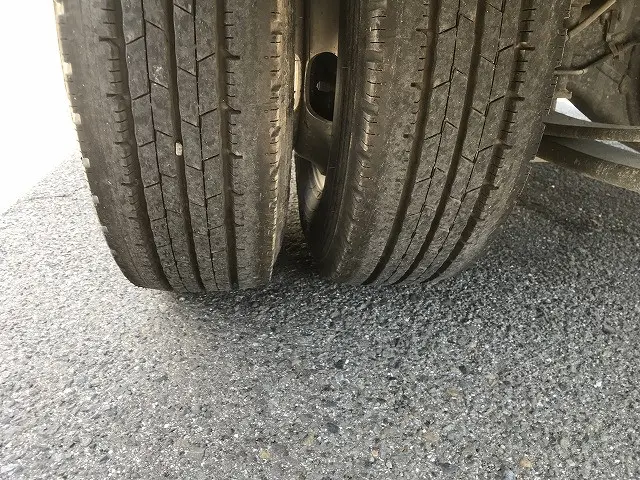 いすゞ エルフ TKG-NJR85A(2WD)の写真47