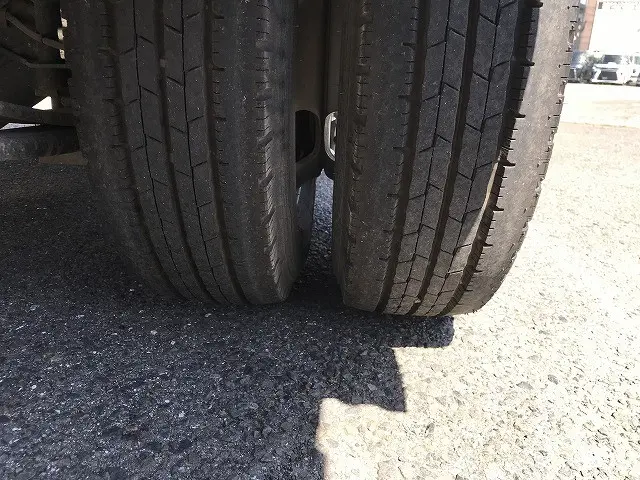 いすゞ エルフ TKG-NJR85A(2WD)の写真48