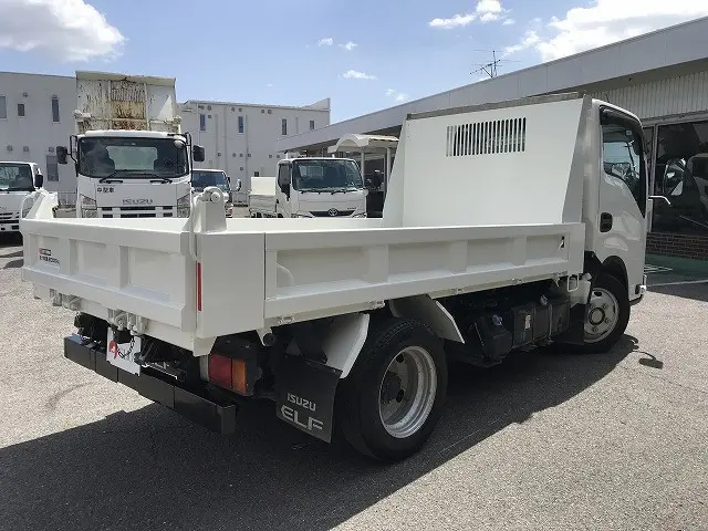 いすゞ エルフ 2RG-NJR88AT(2WD)の写真16