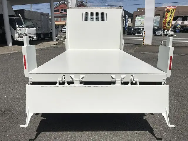 いすゞ エルフ 2RG-NJR88AT(2WD)の写真18