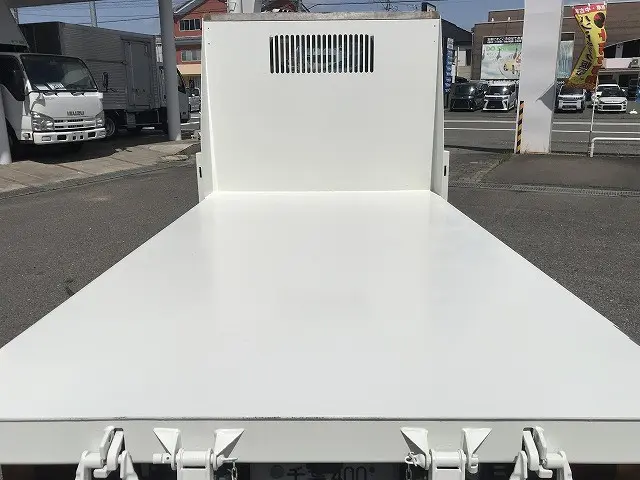 いすゞ エルフ 2RG-NJR88AT(2WD)の写真20