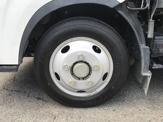 いすゞ エルフ 2RG-NJR88AT(2WD)の写真28